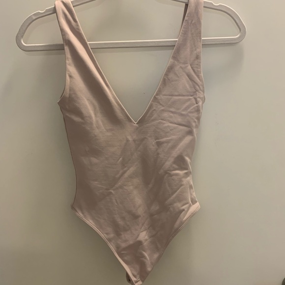 Aritzia Babaton Contour Body Suit 2XS - Picture 1 of 3